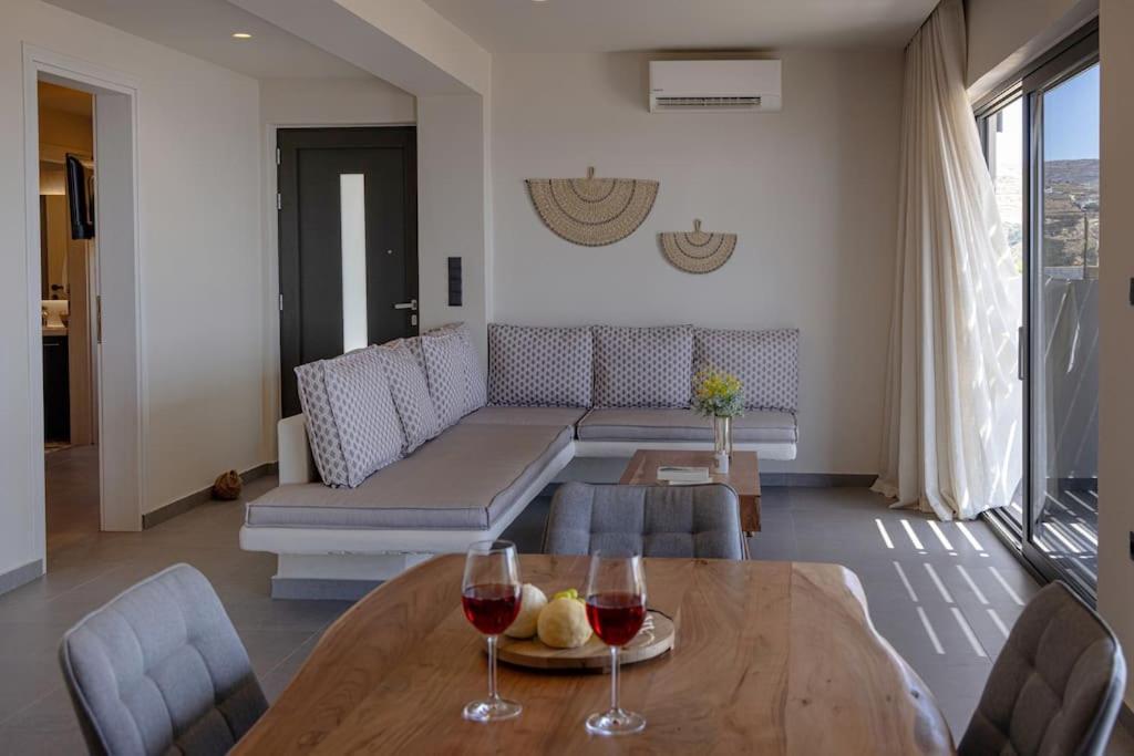 Pearl Suites And Villa Tinos Ngoại thất bức ảnh